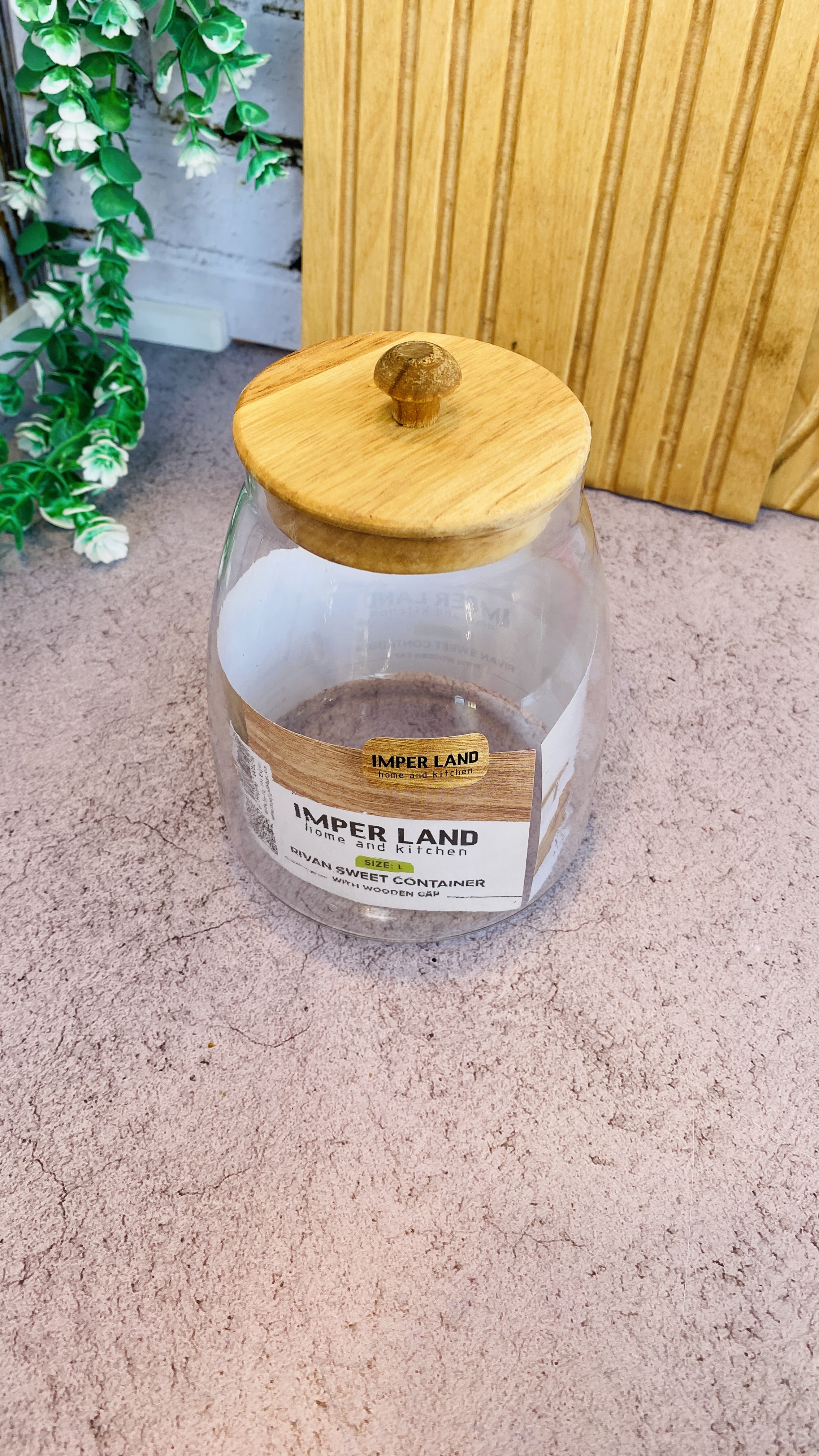 شیشه تنقلات و بیسکوییت درب چوبی